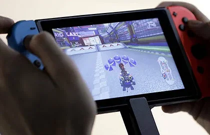 Wall Street Journal: Nintendo hodlá zdvojnásobit výrobu konzole Nintendo Switch