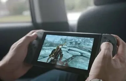 Baterie v Nintendo Switch ovladači má vydržet 3 hodiny + další informace