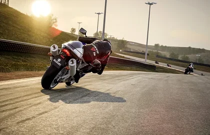 6 minut dlouhé video z nadějně vypadajícího motocyklového simulátoru RIDE 5