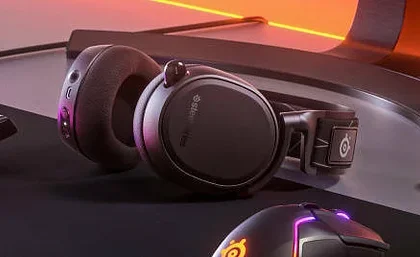 Představen nový model sluchátek SteelSeries Arctis 9