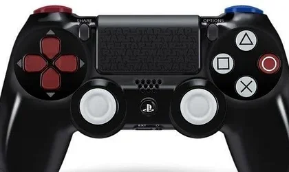 Sony: neplánujeme prodávat Darth Vader DualShock 4 samostatně