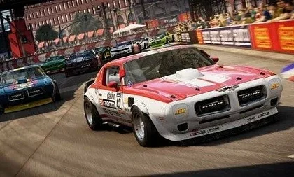 Nový trailer na závodní hru GRID