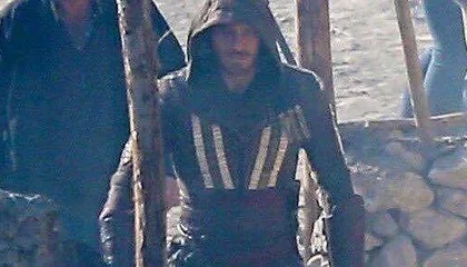 Na internet se dostaly fotografie z natáčení filmu Assassin's Creed