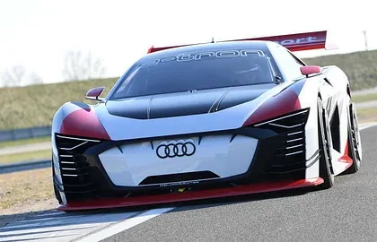 Hra Gran Turismo Sport dostala dva nové vozy