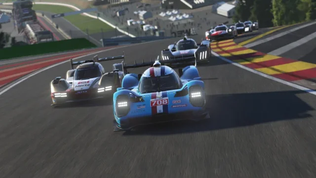 Závodní simulátor Le Mans Ultimate míří na konzole