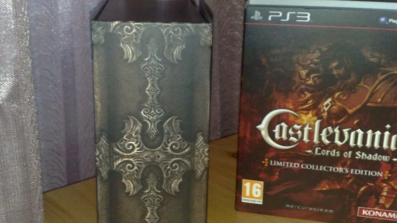 Fotky limitovaných edic her Castlevania a Crysis 2 od našich čtenářů