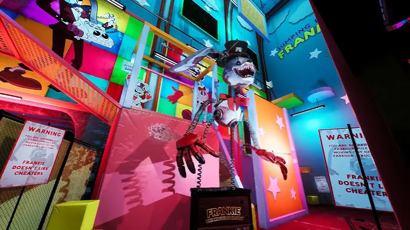 Na konzole míří parkourová hororová hra Finding Frankie