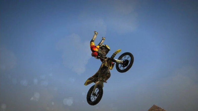 Microsoft láká na Avatar Motocross Madness