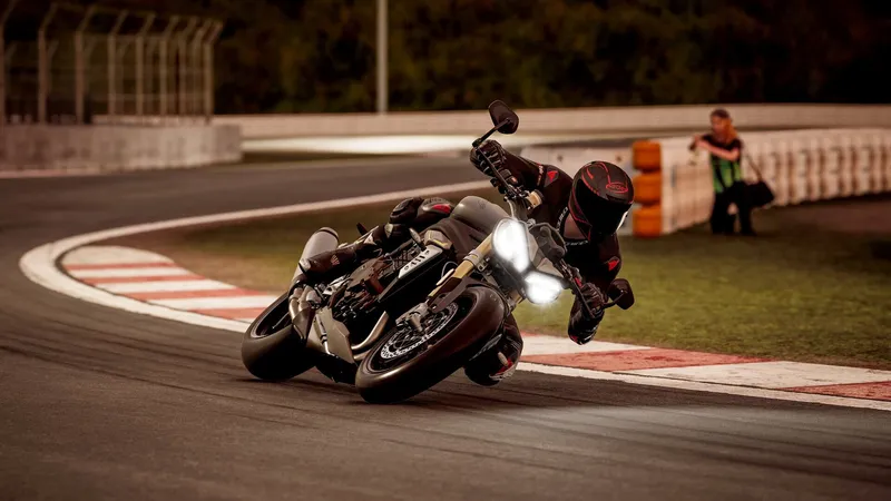 6 minut dlouhé video z nadějně vypadajícího motocyklového simulátoru RIDE 5