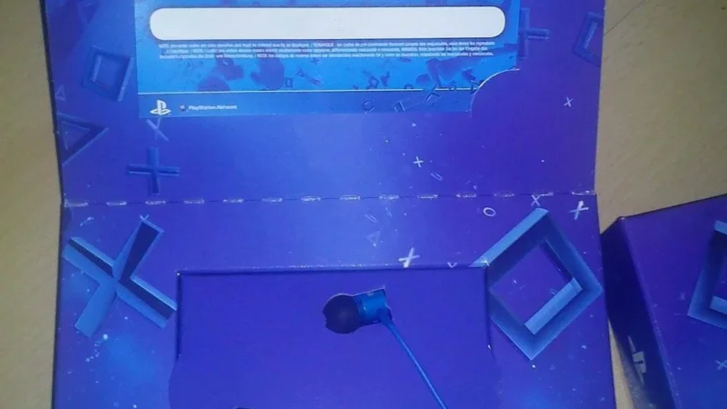 Fotky předobjednávajícího balíčku Playstation Vita