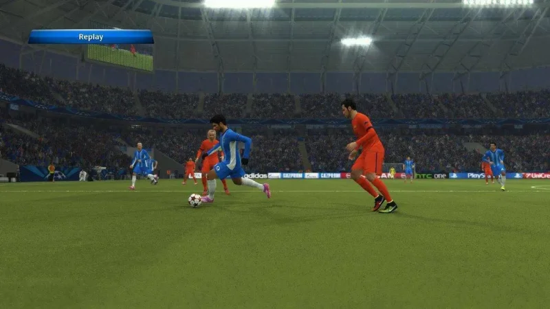 První update pro PES 15 aktualizuje soupisky, přidává nové kluby a další novinky