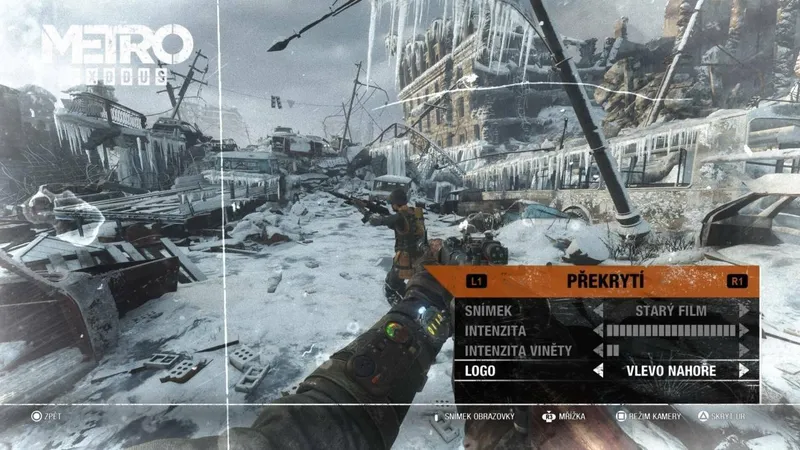 Ruské úřady pátrají po spisovateli Dmitriji Gluchovském, hrozí mu 15 let vězení